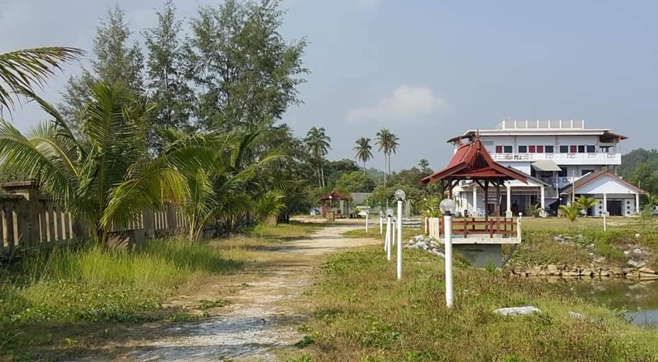 Kanza Beach Inn Marang Εξωτερικό φωτογραφία